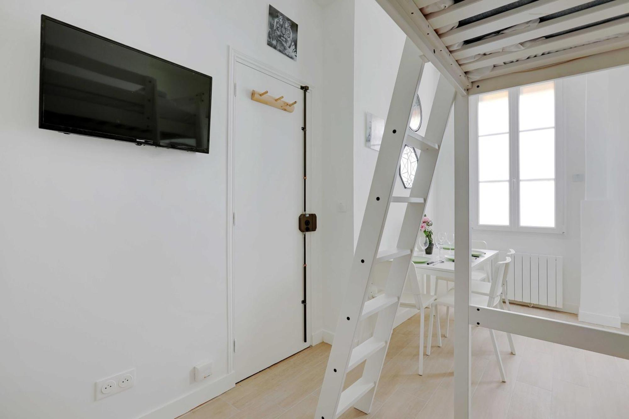 Cosy Apartment In Batignolles Guy Mocquet Paris